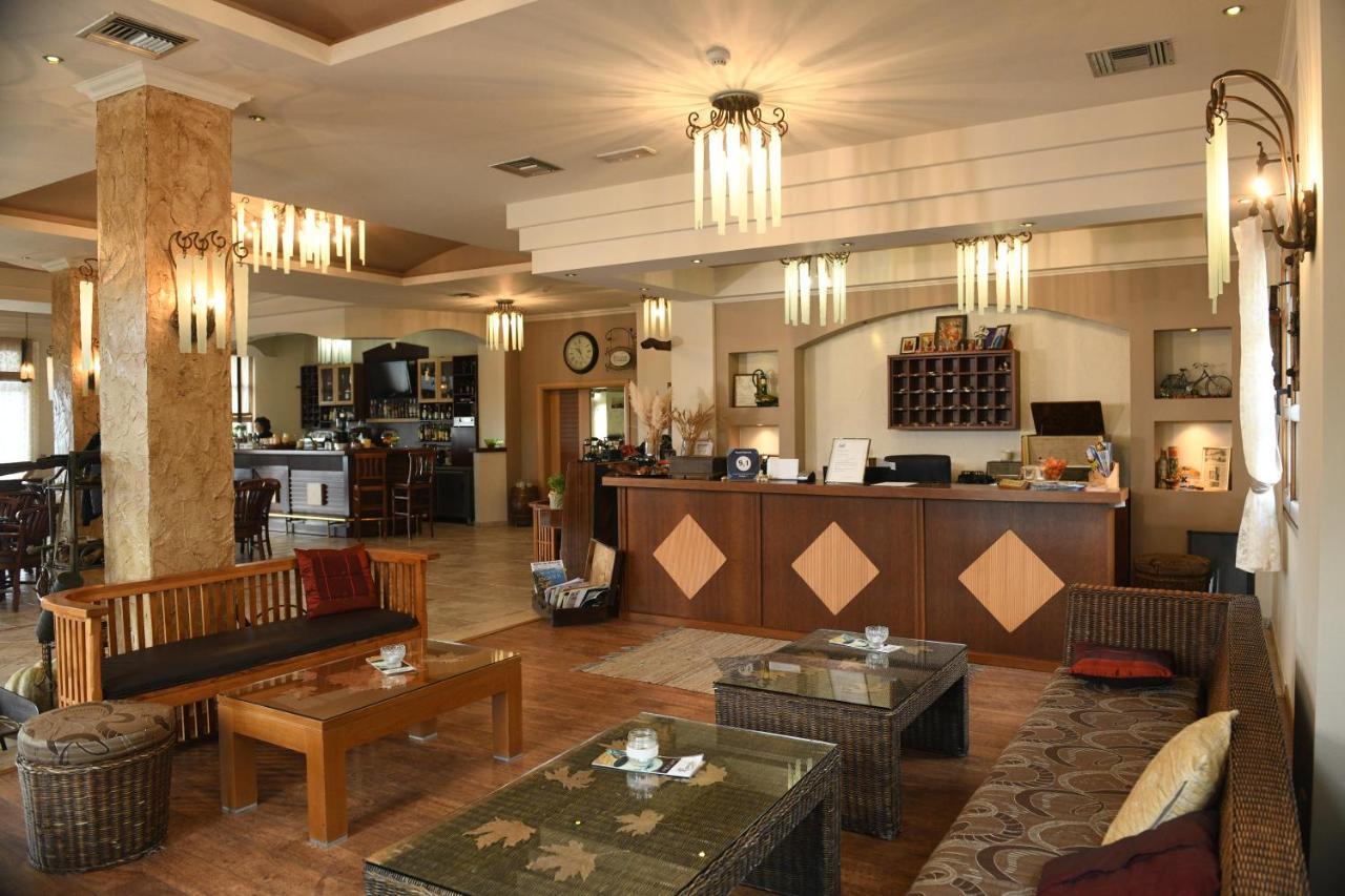 Hotel Epavlis Káto Poróïa Esterno foto
